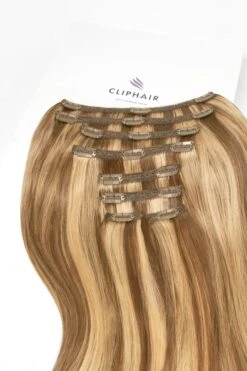 Hazelnut Brondie (#6/27) Ultra-Volume Clip In Full Head Set (240-300G)(Hazelnut Brondie 6 27 Ultra Volume Clip In Full Head Set 240 300g)